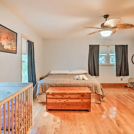 Spacious Home Walk To Beach And Entertainment!